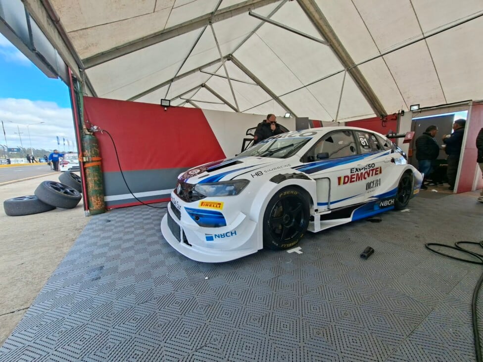 Carabajal metió la pole mental en Junín y le pintó la cara a los Toyota