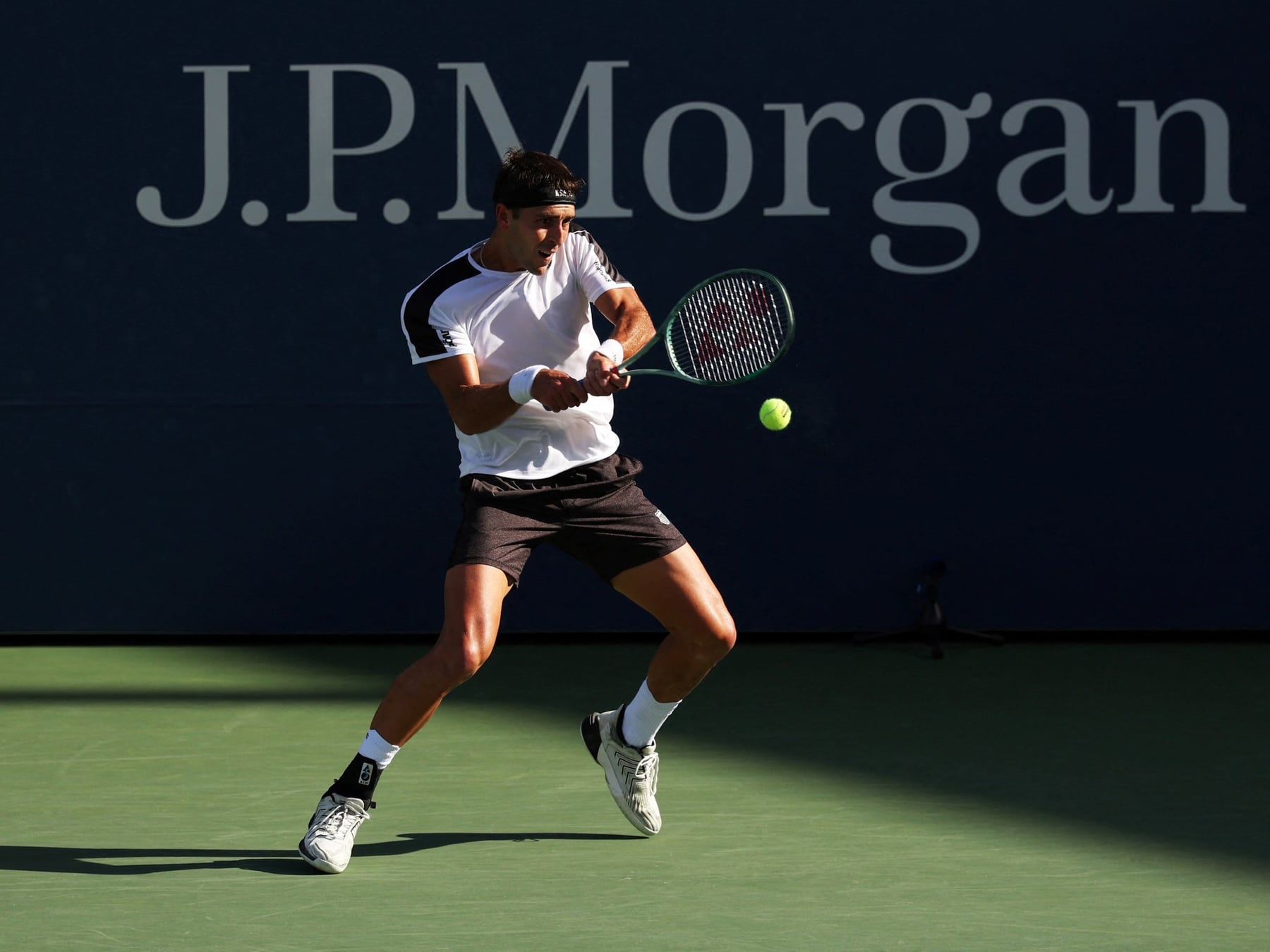 Se le escapó en el tie-break: Etcheverry dijo adiós en octavos pero se va con los bolsillos llenos