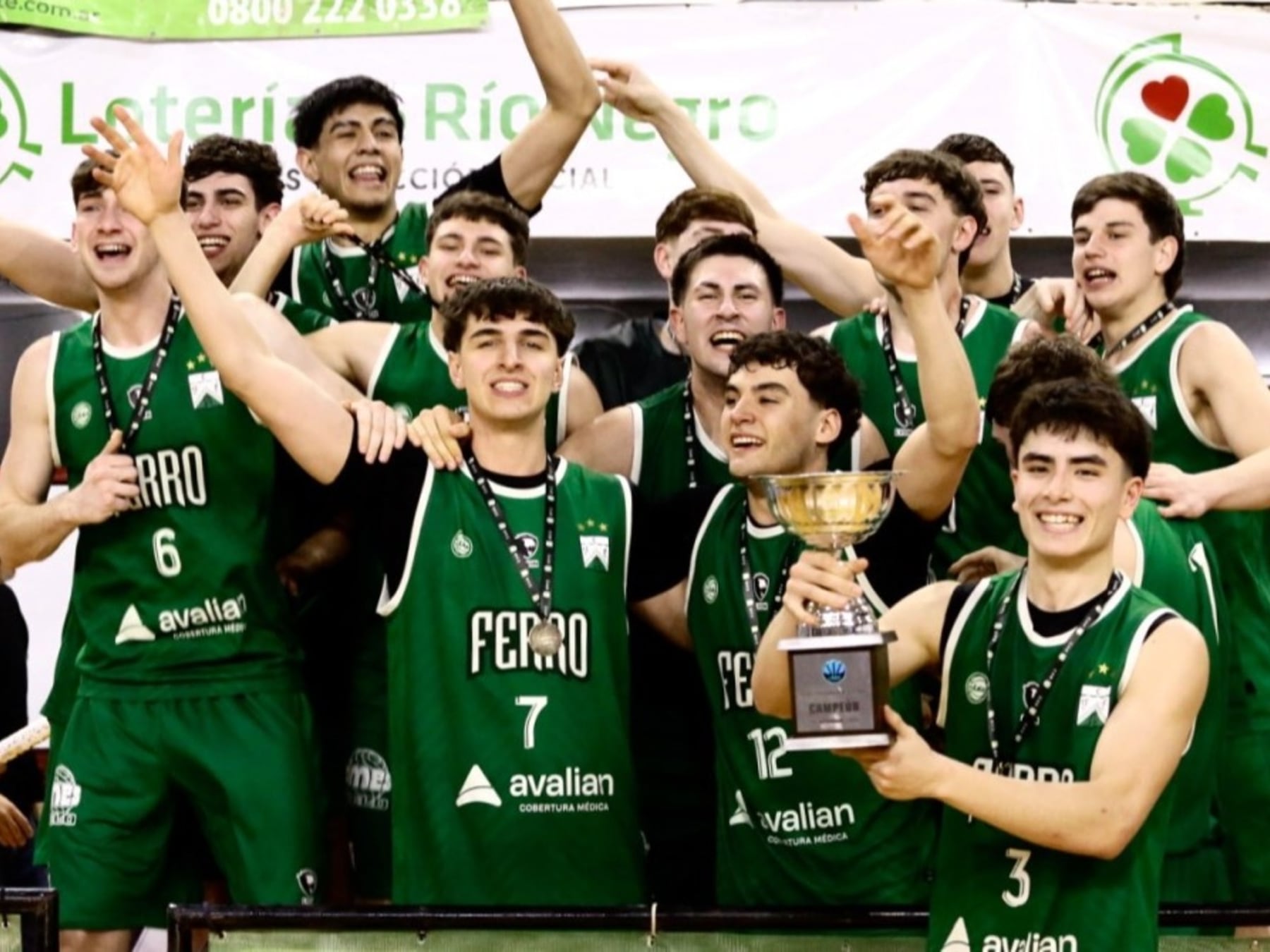 Ferro de Caballito levanta la Liga Federal Formativa U21 en Viedma y se mete en la historia del básquet joven