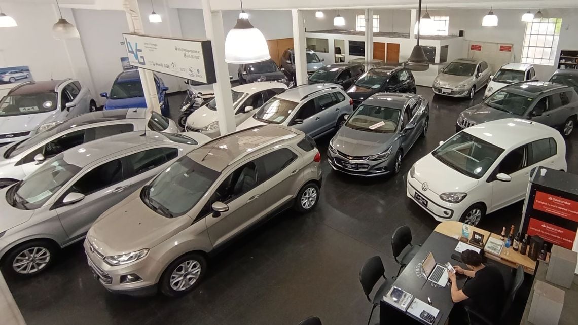 Banco Nación sale a competir por el mercado automotor con una línea en UVA que lleva el tope hasta cien millones de pesos por cliente