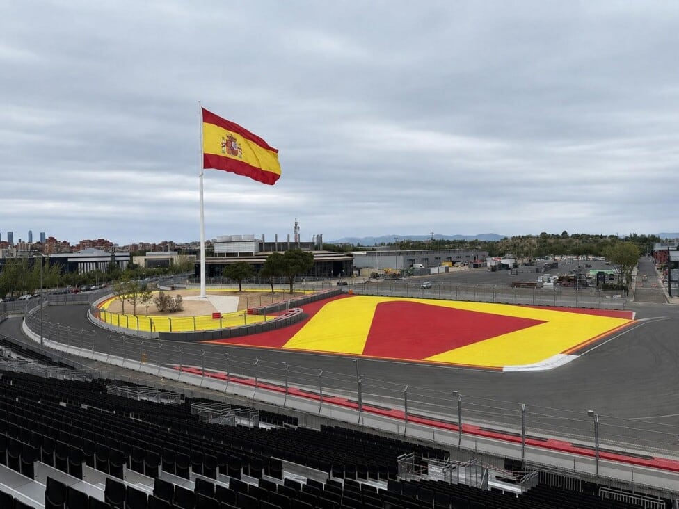 Madring llega a la Fórmula 1 con cartel de circuito rompe-coches y Sainz lo toma con cautela