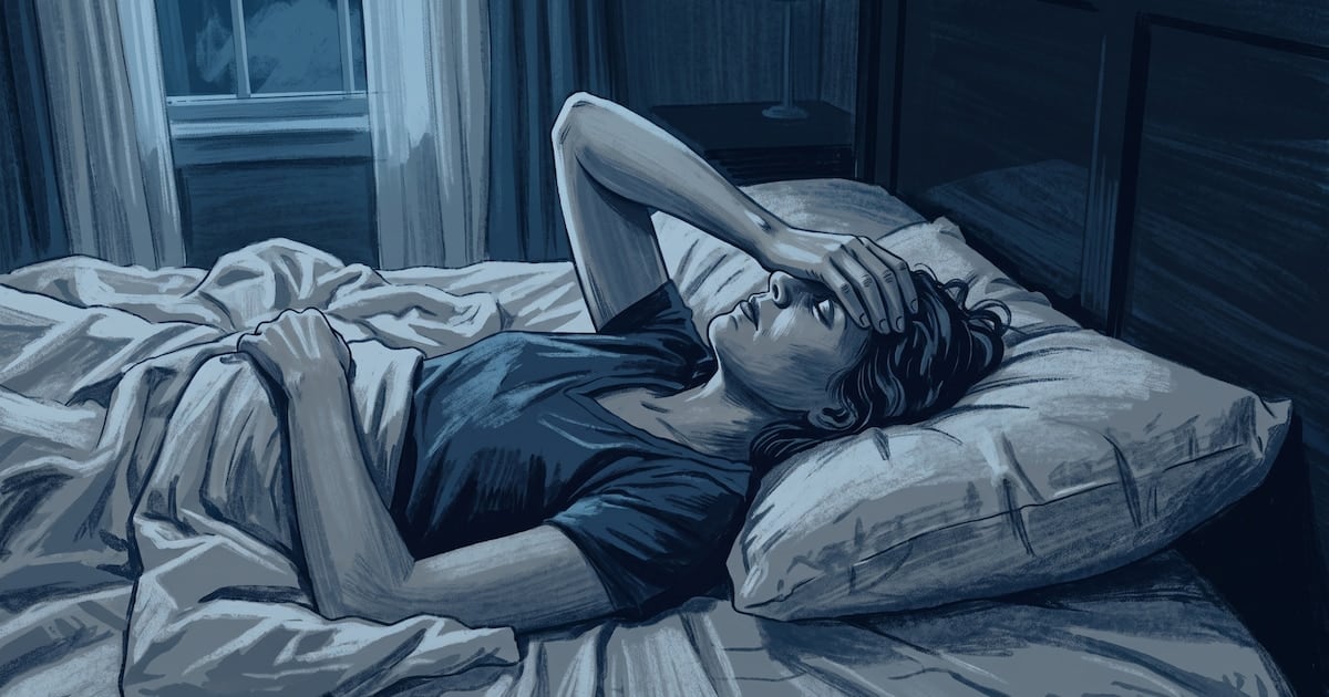 Pantallas a la hora de dormir: cómo la luz azul y el contenido que elegimos sabotean el descanso