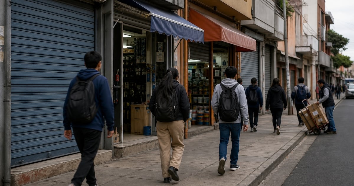 El empleo formal acumula 354.128 puestos perdidos desde noviembre de 2023 y vuelve a los niveles de fines de 2014