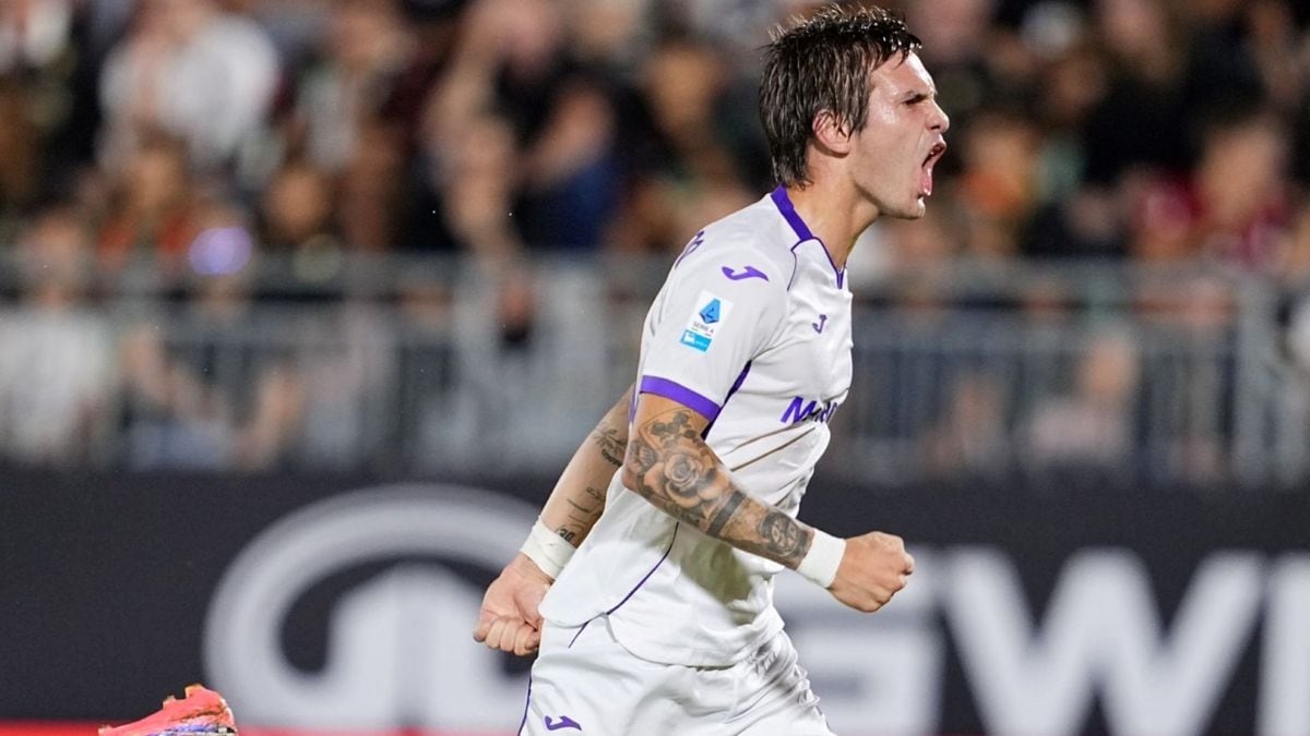Mastantuono se sacó la espina con un hat-trick histórico y la Fiore respiró en Venecia