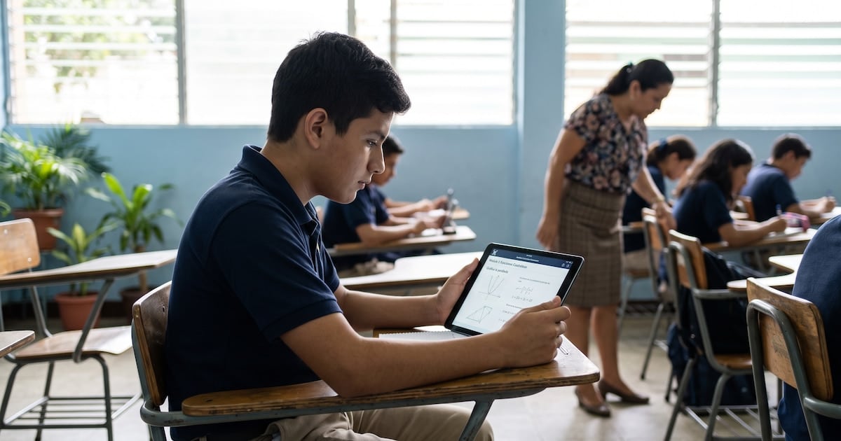 Un estudio de PISA sobre 40 países encuentra que el uso moderado de chatbots de IA mejora el rendimiento en ciencias y el abuso lo deteriora