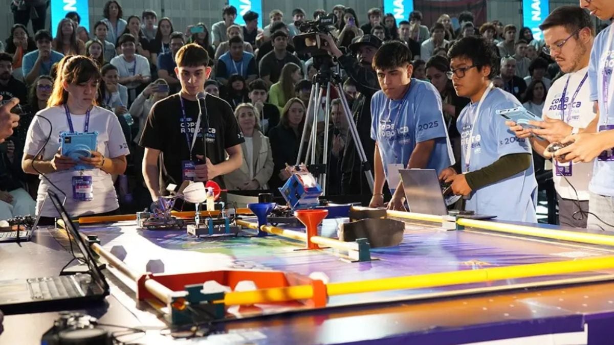 El Domuyo se prepara para recibir la final argentina de robótica con chicos del secundario de todo el país