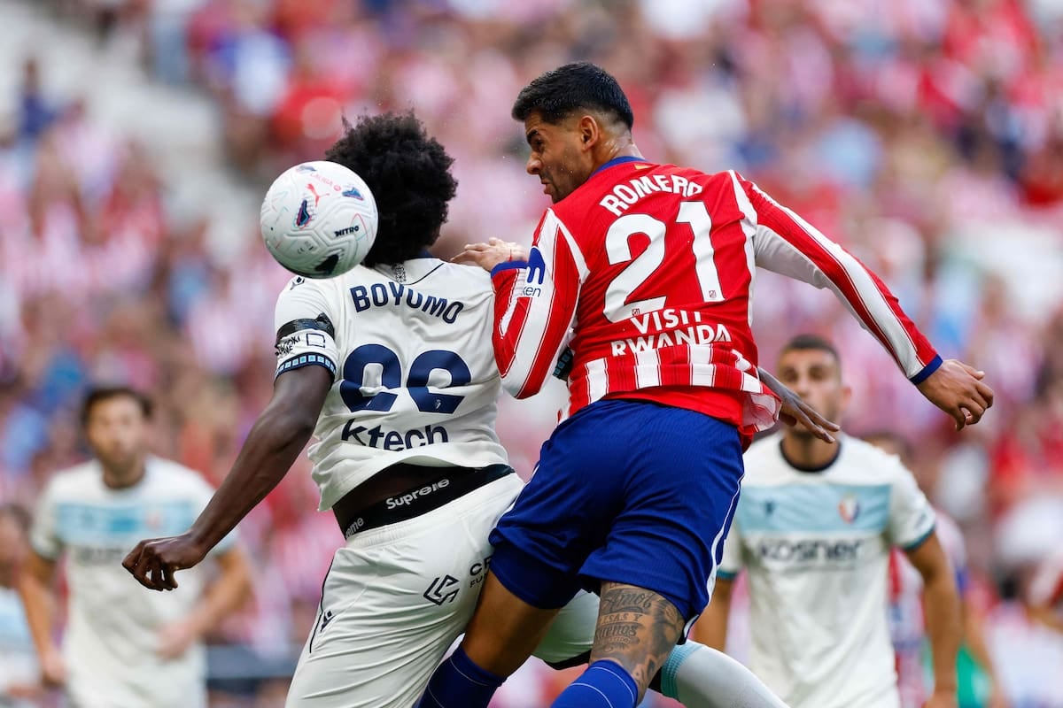 El Atlético del Cholo llega entonado al derbi: goleó 4-0 a Osasuna con aroma al Loco Juan Esnáider