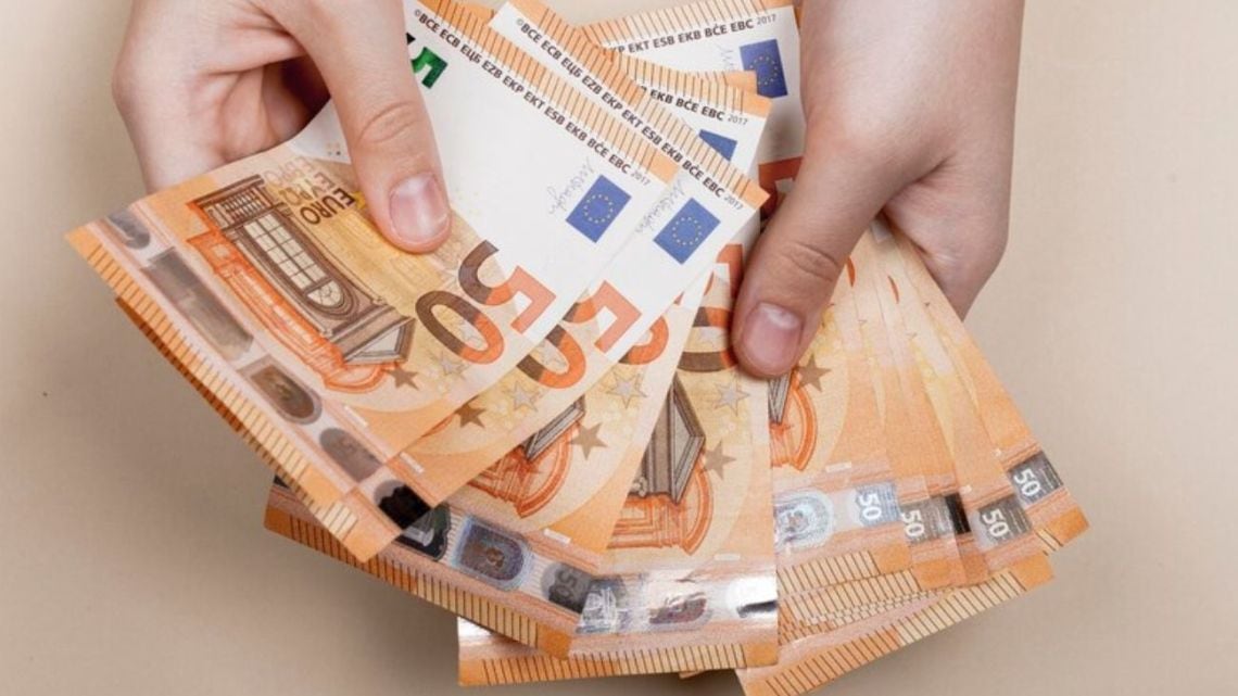 El euro blue cerró la semana sin variantes y se sostuvo en $1.844,75 para la venta