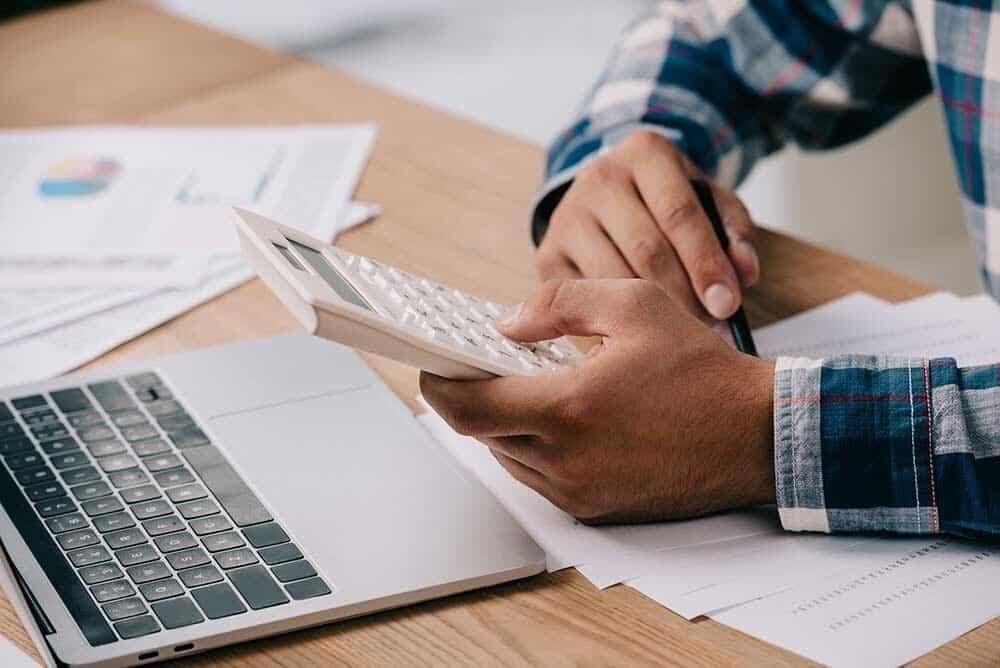 Crédito al consumo: bancos y fintech cierran el grifo y elevan la vara para llegar a tasas de tres dígitos