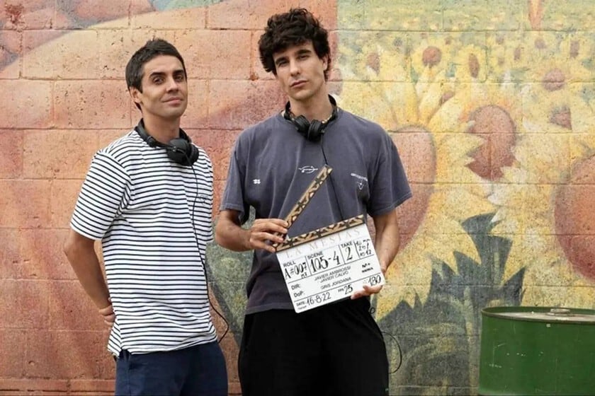 La Brújula, dos pibas y un Dios que aparece en el baño: la historia detrás de "La llamada", el musical que rompió los Goya