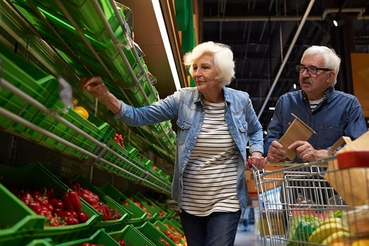 La canasta de los adultos mayores cerró octubre en 2.090.646 pesos y cuadruplicó el haber mínimo previsional