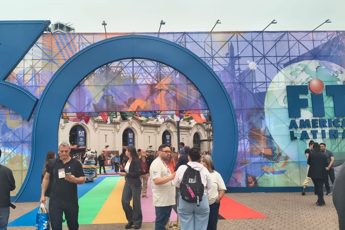 Brasil, Uruguay y Chile desplegaron en la FIT una agenda regional con calendarios, reintegros y obras de infraestructura pensadas para el turista argentino