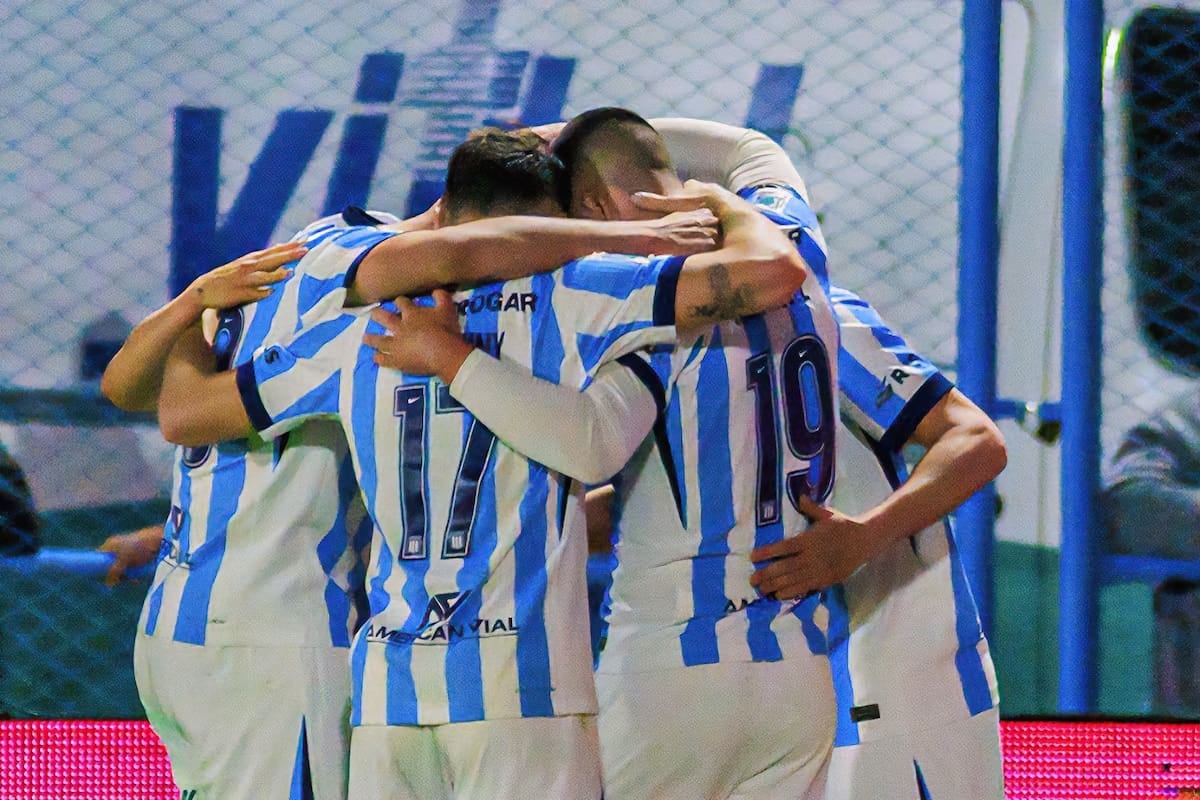 Racing ganó en Río Cuarto y arrancó el interinato de Romero con el pie derecho