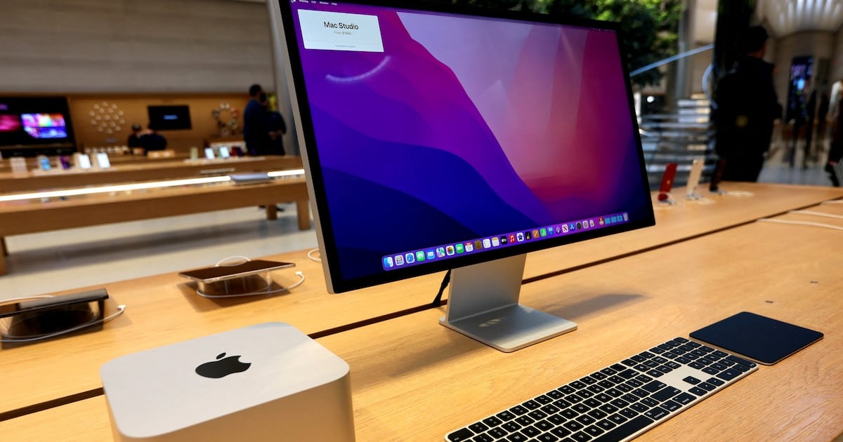 Borrar la IA del Mac para ganar 12 gigas: se puede, pero tiene un costo