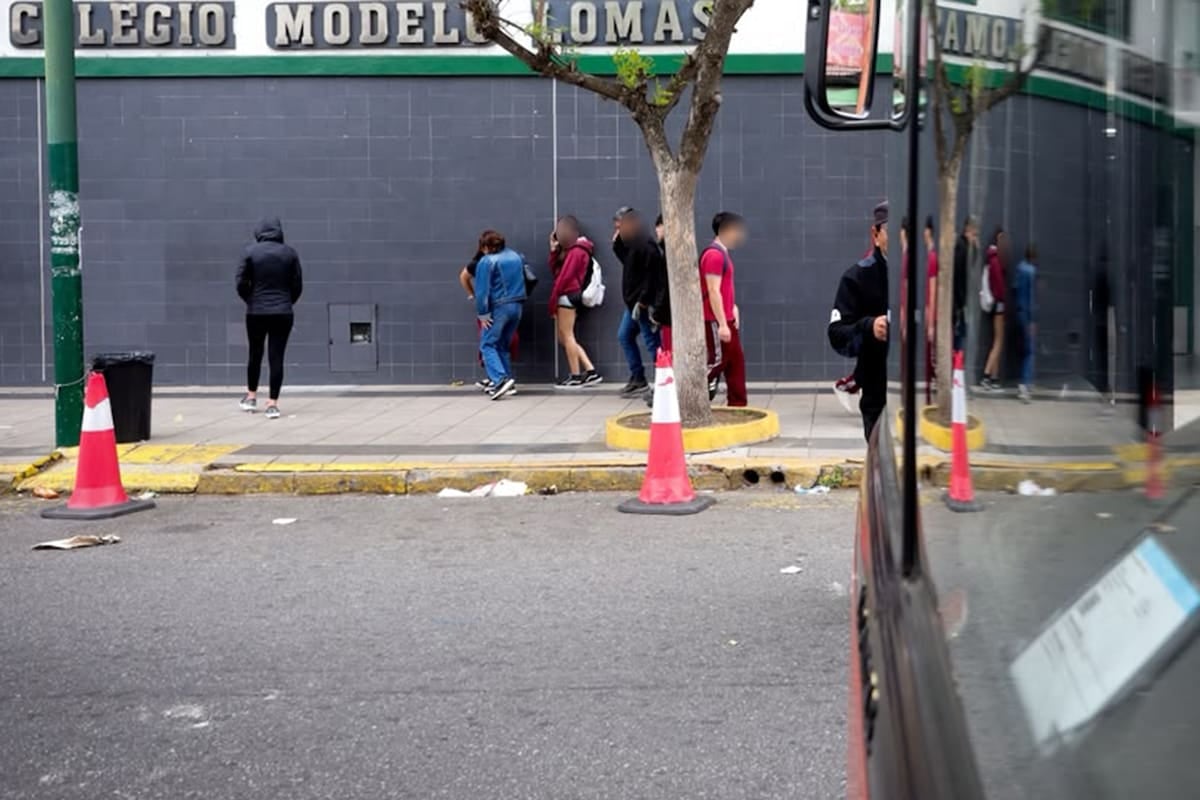 Adolescentes de Lomas de Zamora padecieron un hostigamiento digital con rostro falso: la Justicia actúa mientras las familias exigen respuestas