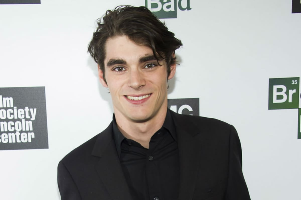 Se fue el chico que le puso el cuerpo a Walter White Jr.: adiós a RJ Mitte, el rostro de Breaking Bad que abrió una ventana sobre la parálisis cerebral
