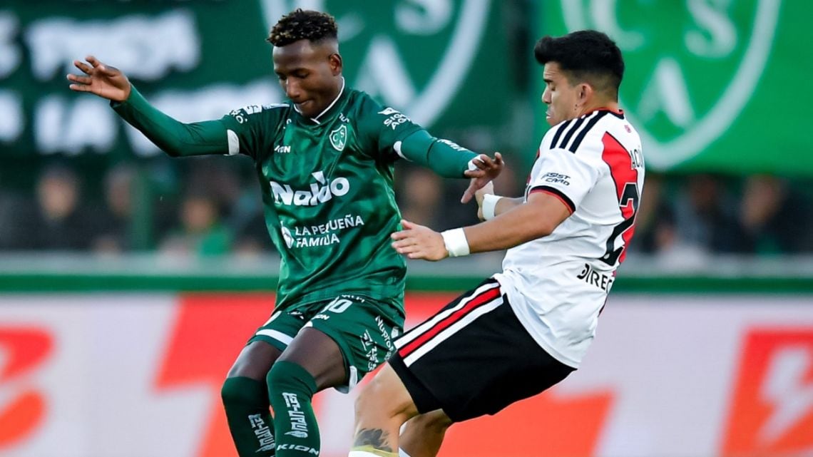 El Verde de Junín le bajó el martillo a River y se subió a la punta