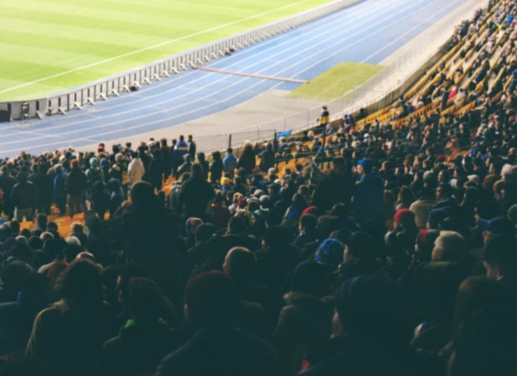 Cuatro años después, la Liga MX vuelve a rugir en la pantalla: ahora es con licencia completa y la voz de una argentina