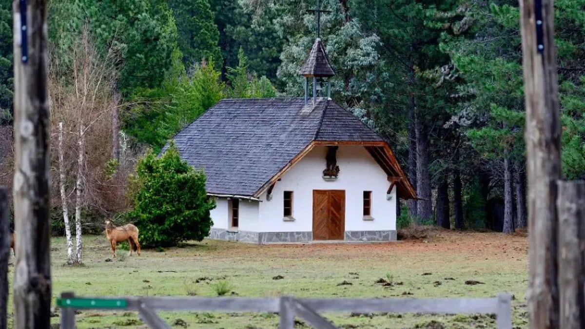 El templo alpino que el príncipe Georg dejó como huella entre las lengas de Meliquina