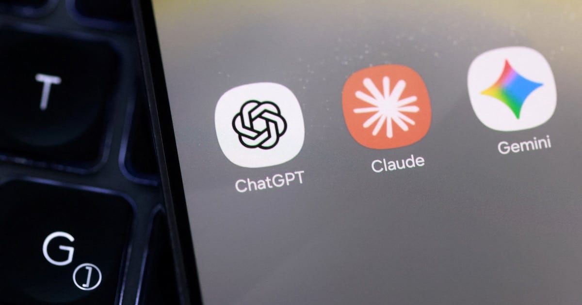 ChatGPT pierde terreno en el tráfico web pese a conservar el liderazgo