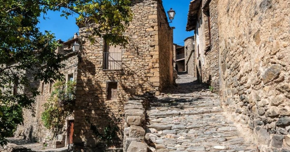 Montañana: veinte vecinos y una asleepa medieval en el Pirineo aragonés